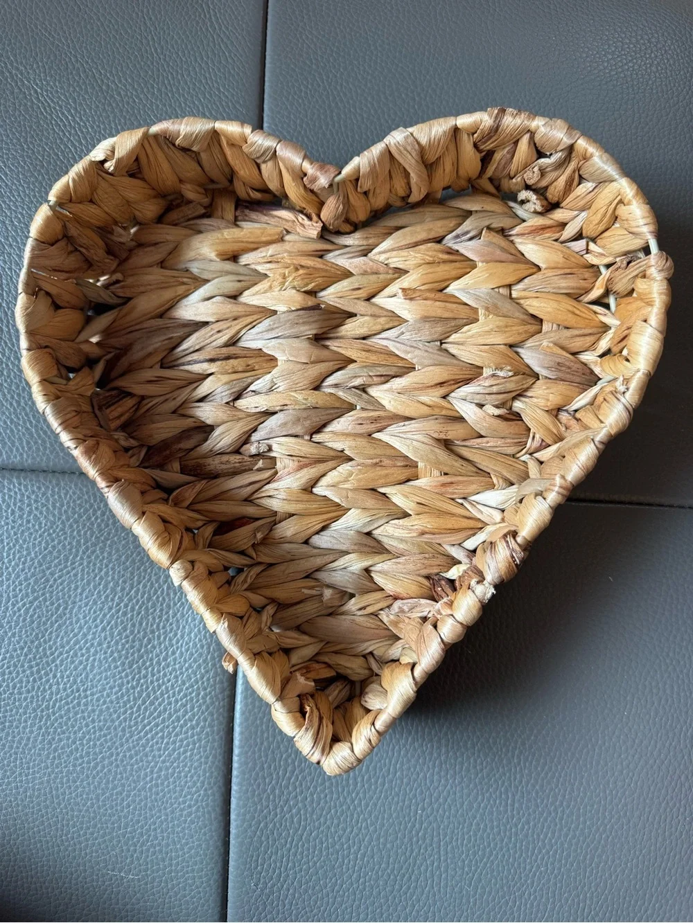 Rattan Woven Heart Shaped Decorative Tray - Natural Brown